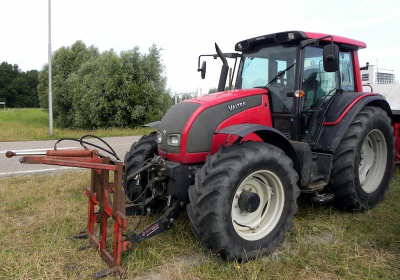Valtra-traktori